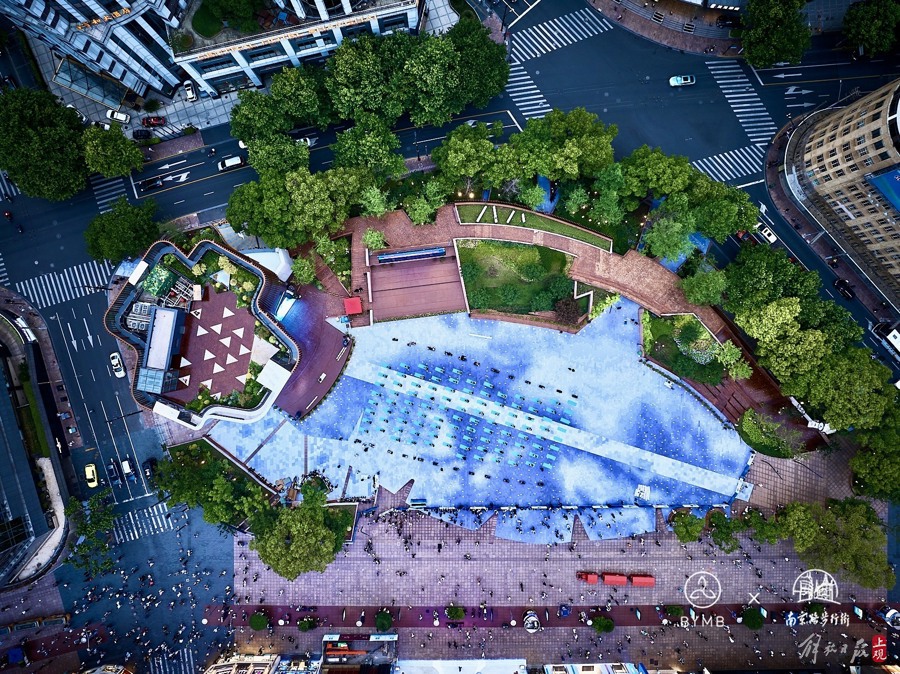 2024上海瑜伽生活节启幕,三场百人瑜伽登陆南京路步行街